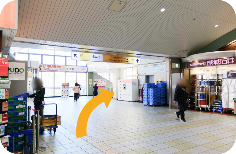 東久留米駅の改札を出て東口方向へ進む